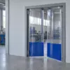 Маятниковая распашная двустворчатая эластичная дверь из ПВХ 240*200